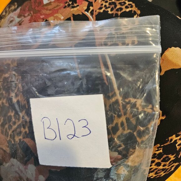 Torrid Curve Floral & Leopard Print Padded Underwire Bra 42DDD Black - Picture 12 of 13